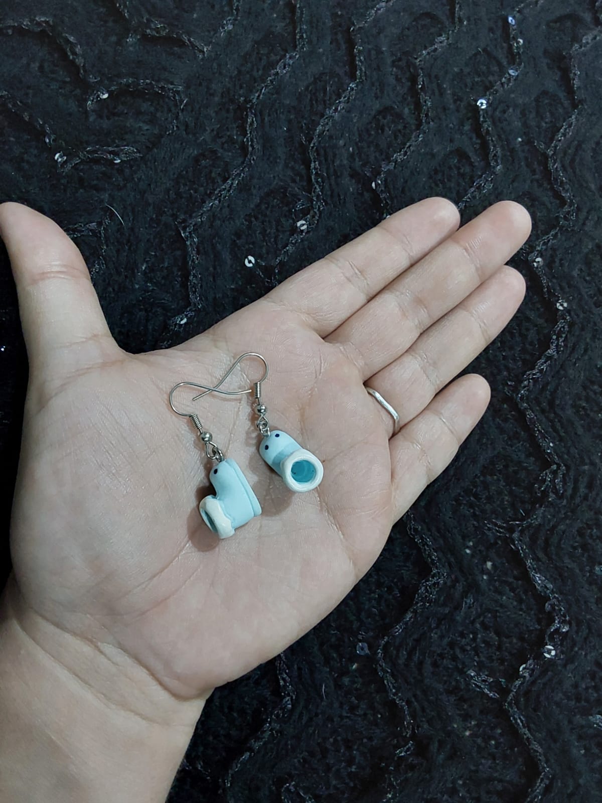 Aretes de Zapatito Azul 🍒🌺