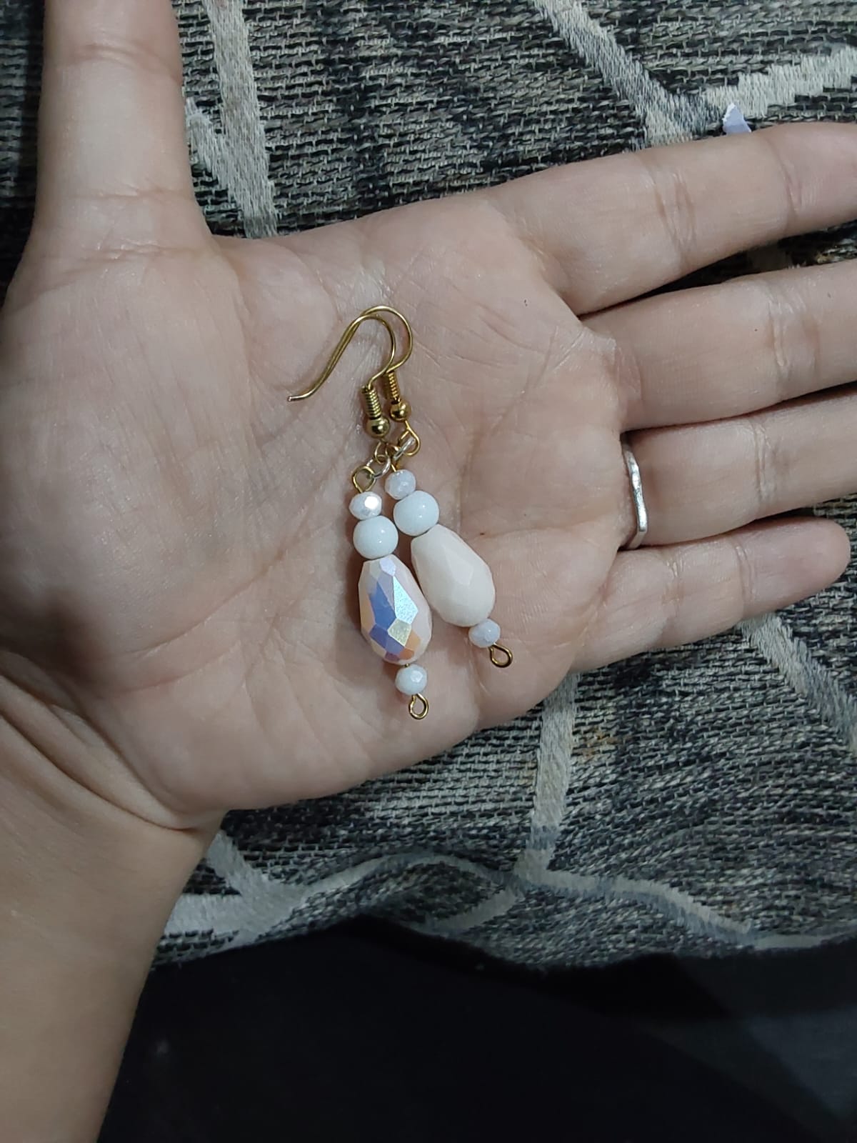 Aretes de Gotita Cremita 🍒🌺