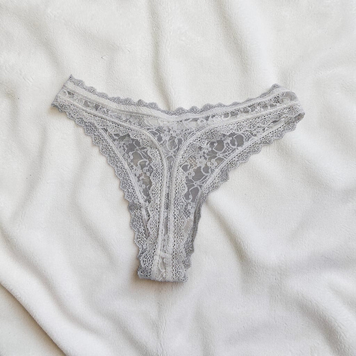 BRAGUITA CACHETERO DE ENCAJE FLORAL BLANCO 🍒🌺