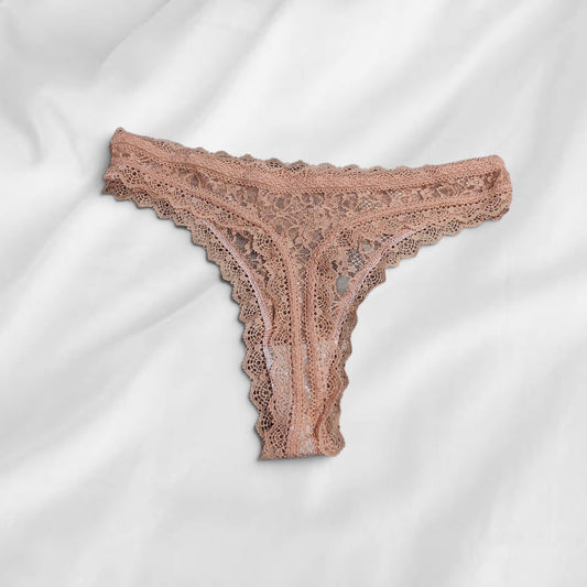 BRAGUITA CACHETERO DE ENCAJE FLORAL CREMITA